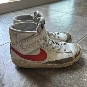 Nike Blazer Mid ‘77